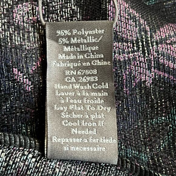 Vince Camuto Scarf Wrap Bright Black Floral Dark Gray Pink Blue NWT - Picture 7 of 9